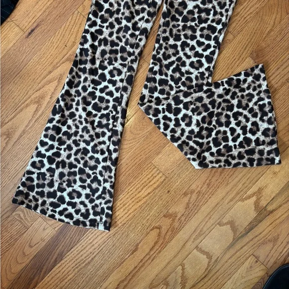 Leopard Print Flare Pants - Picture 2 of 3
